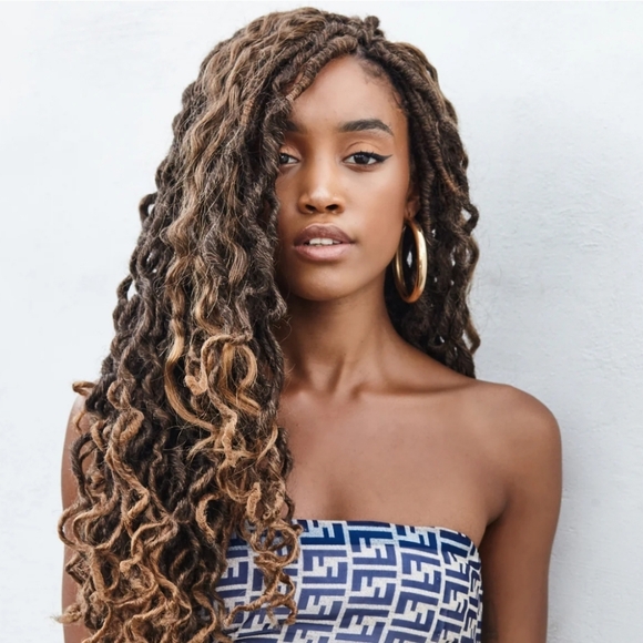 Boho Mermaid Locs in Bey-Blonde Bronde 22" - Picture 2 of 3